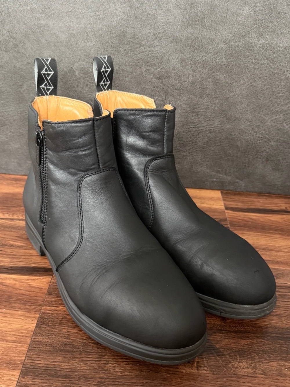 Xena Workwear for Women Stylish Steel Toe Non-Slip Work Boots — Black